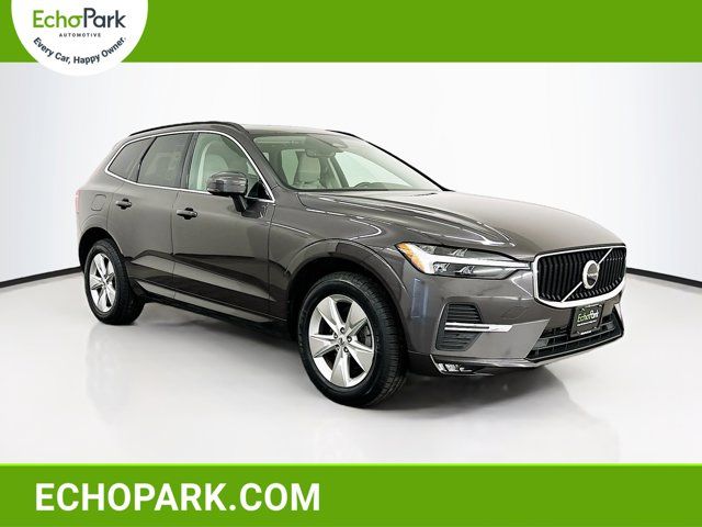 2022 Volvo XC60 Momentum