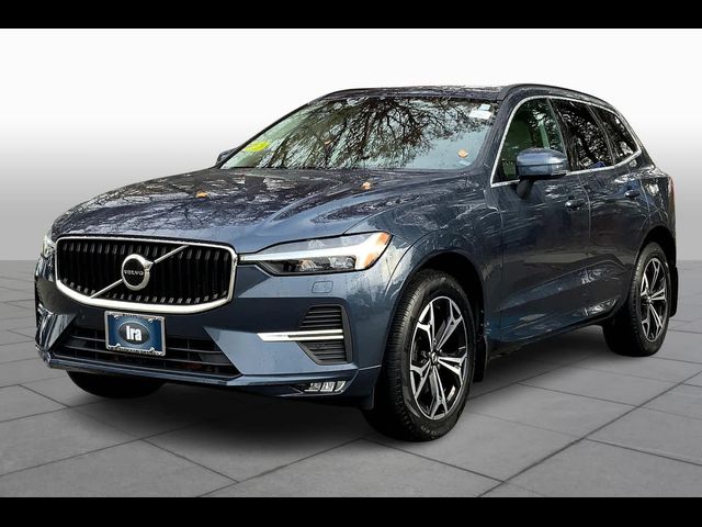 2022 Volvo XC60 Momentum