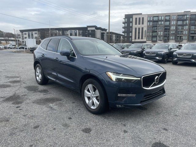 2022 Volvo XC60 Momentum