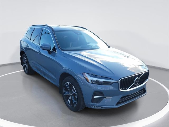 2022 Volvo XC60 Momentum