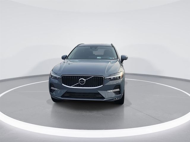 2022 Volvo XC60 Momentum