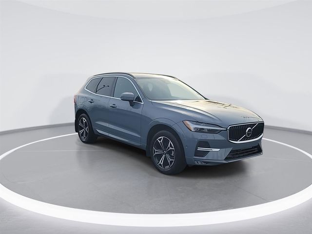 2022 Volvo XC60 Momentum