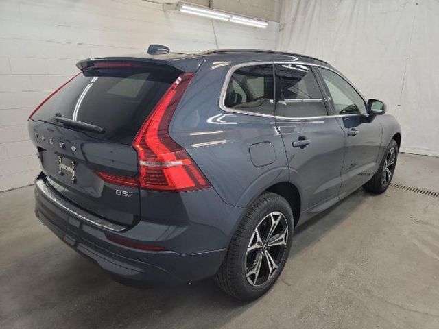 2022 Volvo XC60 Momentum