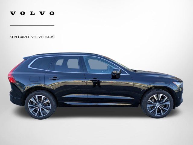 2022 Volvo XC60 Momentum