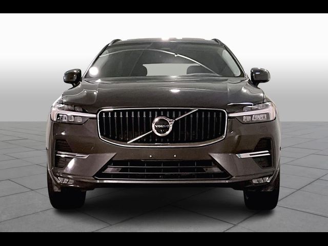 2022 Volvo XC60 Momentum