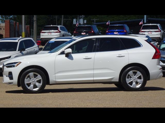 2022 Volvo XC60 Momentum