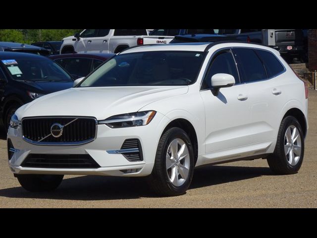 2022 Volvo XC60 Momentum