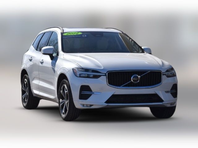 2022 Volvo XC60 Momentum