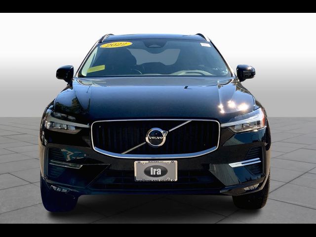 2022 Volvo XC60 Momentum