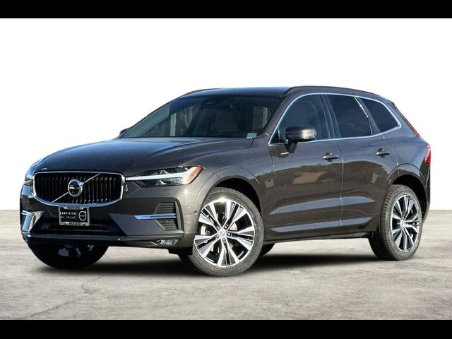 2022 Volvo XC60 Momentum