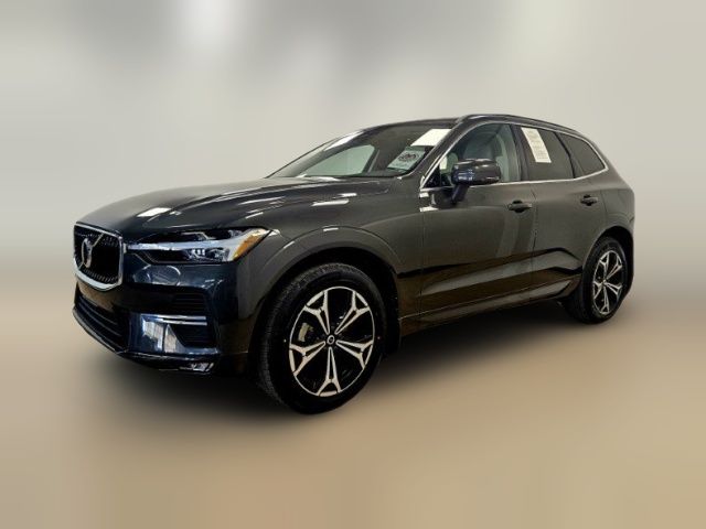 2022 Volvo XC60 Momentum