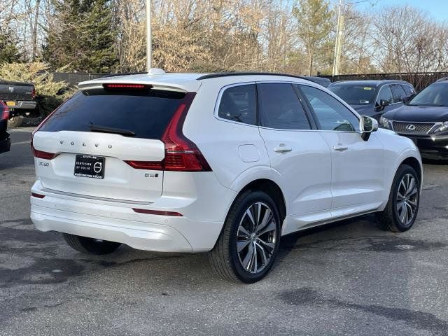 2022 Volvo XC60 Momentum