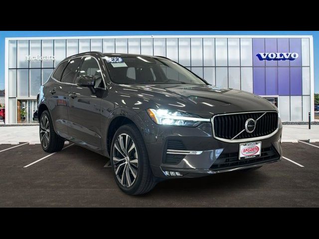 2022 Volvo XC60 Momentum