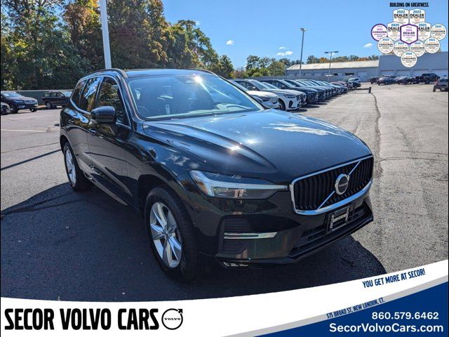 2022 Volvo XC60 Momentum