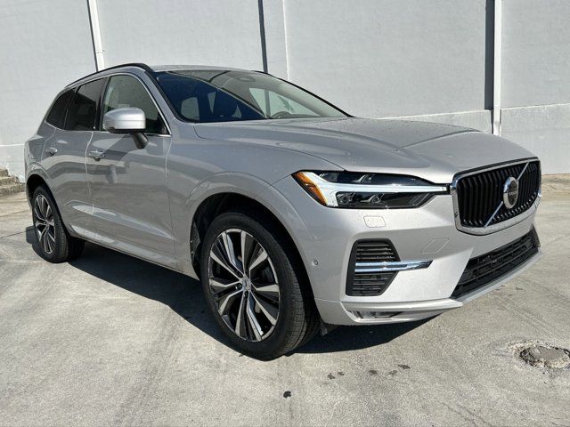 2022 Volvo XC60 Momentum