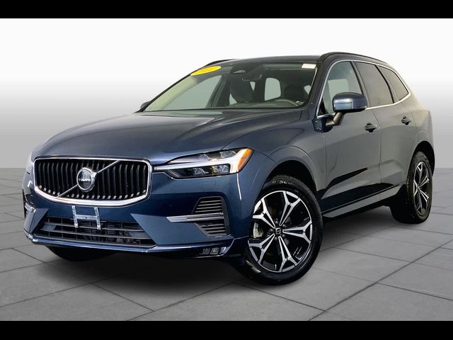 2022 Volvo XC60 Momentum