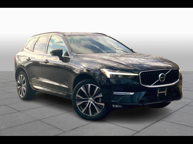 2022 Volvo XC60 Momentum