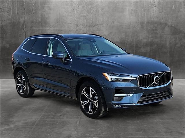 2022 Volvo XC60 Momentum