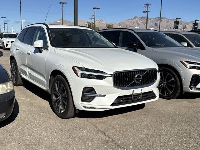 2022 Volvo XC60 Momentum