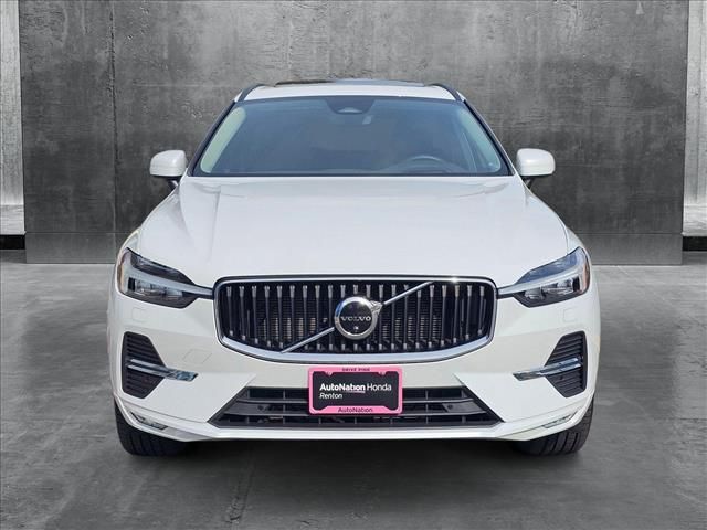 2022 Volvo XC60 Momentum