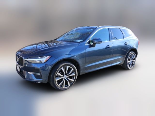 2022 Volvo XC60 Momentum