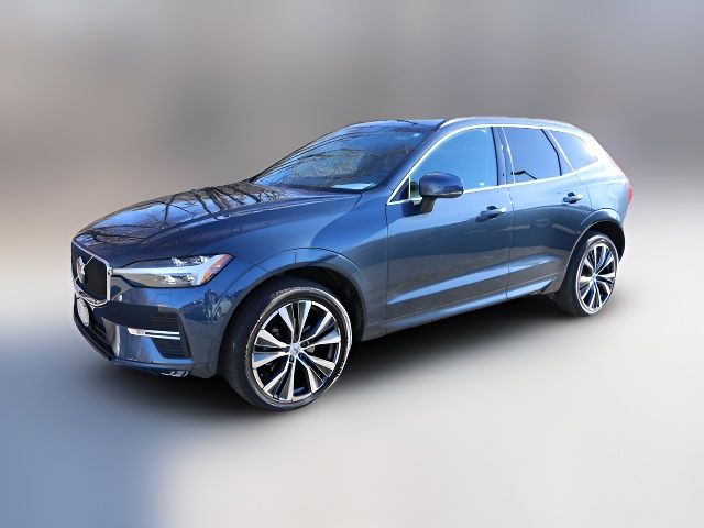 2022 Volvo XC60 Momentum