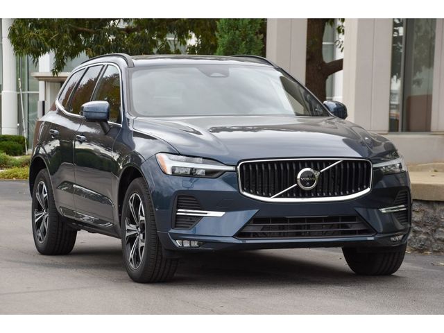 2022 Volvo XC60 Momentum