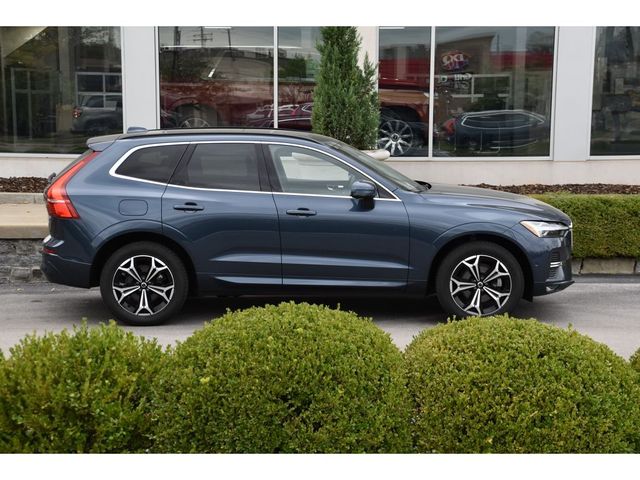 2022 Volvo XC60 Momentum