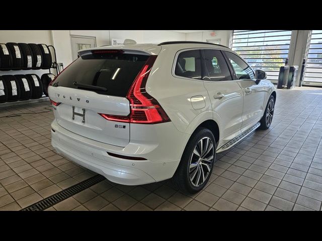 2022 Volvo XC60 Momentum