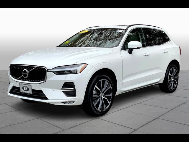 2022 Volvo XC60 Momentum