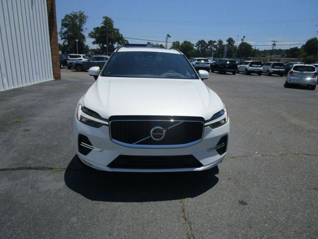 2022 Volvo XC60 Momentum