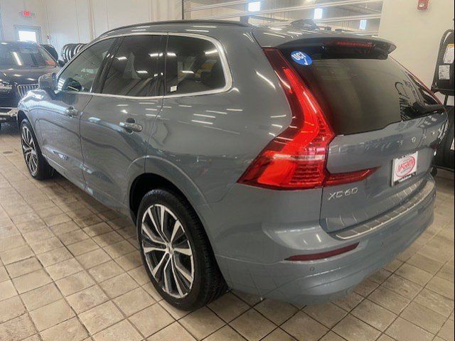 2022 Volvo XC60 Momentum