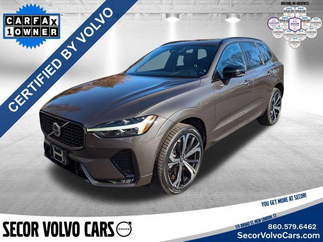 2022 Volvo XC60 R-Design