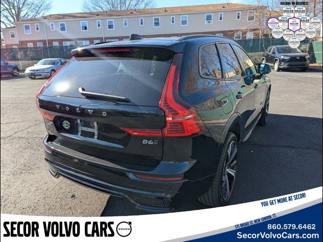 2022 Volvo XC60 R-Design