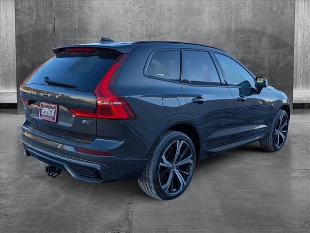 2022 Volvo XC60 R-Design