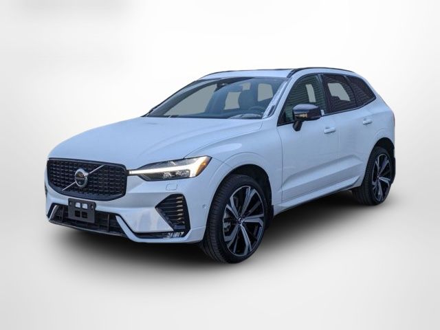 2022 Volvo XC60 R-Design