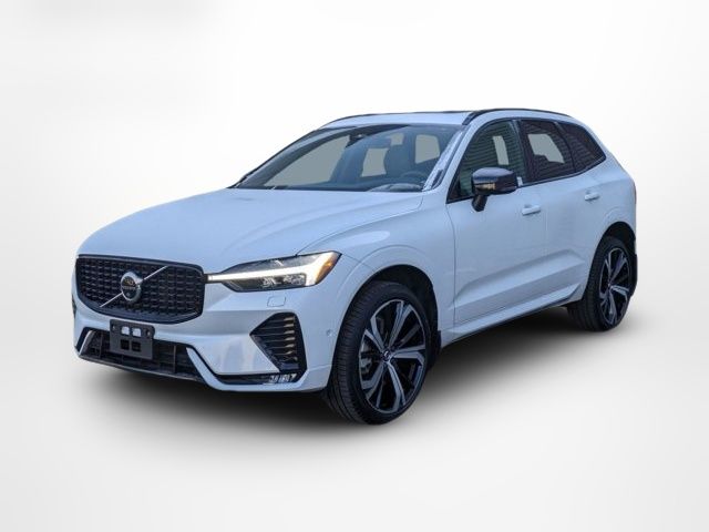 2022 Volvo XC60 R-Design