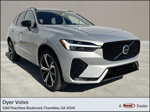 2022 Volvo XC60 R-Design