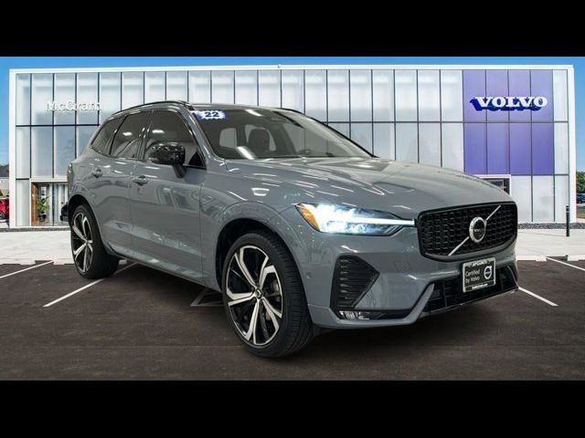 2022 Volvo XC60 R-Design