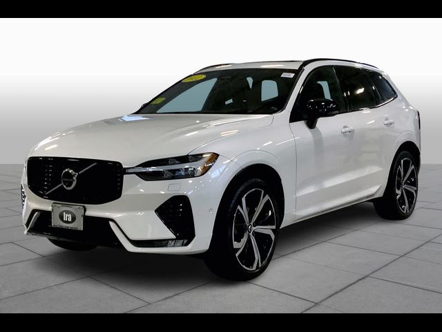 2022 Volvo XC60 R-Design