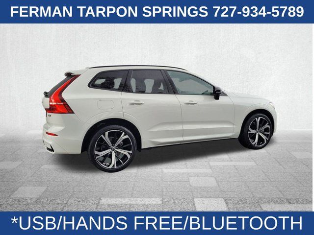 2022 Volvo XC60 R-Design