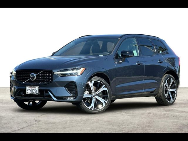 2022 Volvo XC60 R-Design