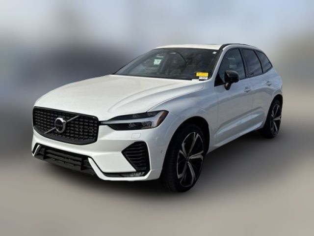 2022 Volvo XC60 R-Design