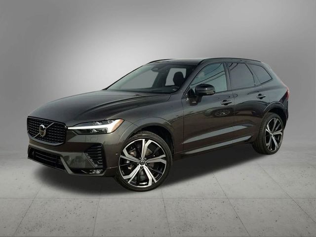 2022 Volvo XC60 R-Design