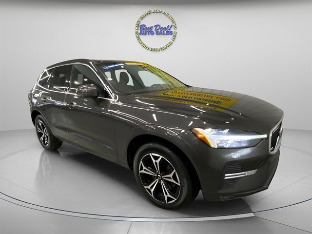 2022 Volvo XC60 Momentum