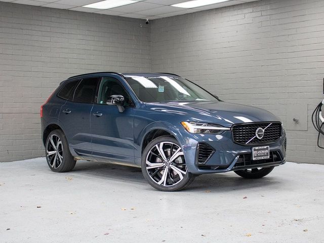 2022 Volvo XC60 Recharge Plug-In Hybrid R-Design