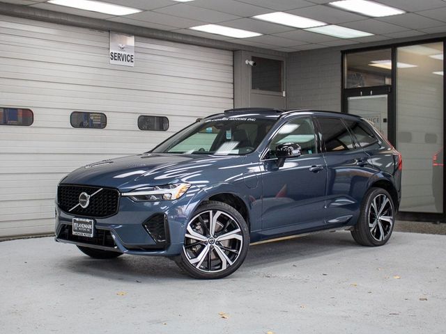 2022 Volvo XC60 Recharge Plug-In Hybrid R-Design