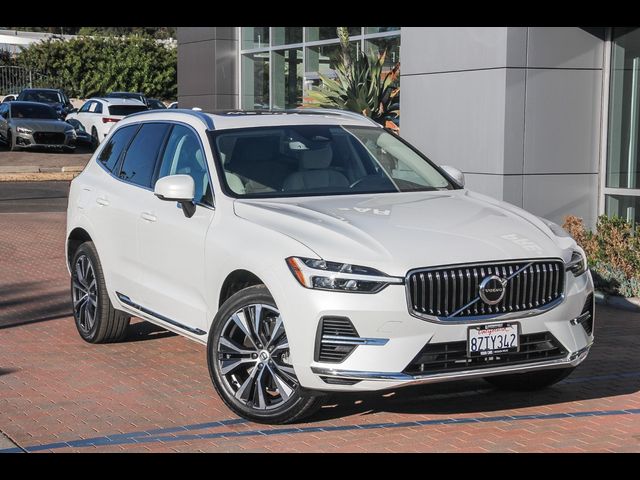 2022 Volvo XC60 Recharge Plug-In Hybrid Inscription Expression