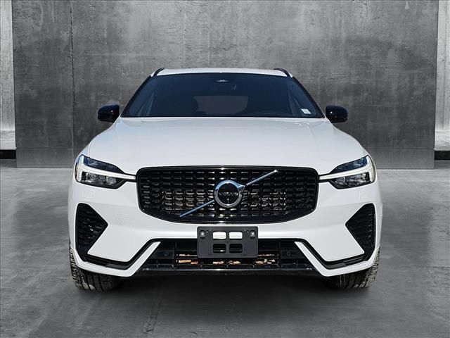 2022 Volvo XC60 Recharge Plug-In Hybrid R-Design