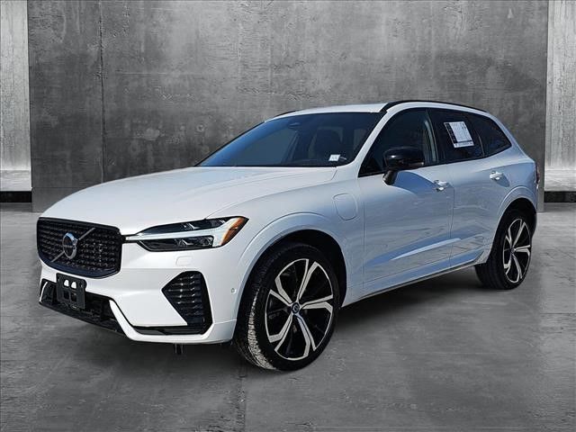 2022 Volvo XC60 Recharge Plug-In Hybrid R-Design